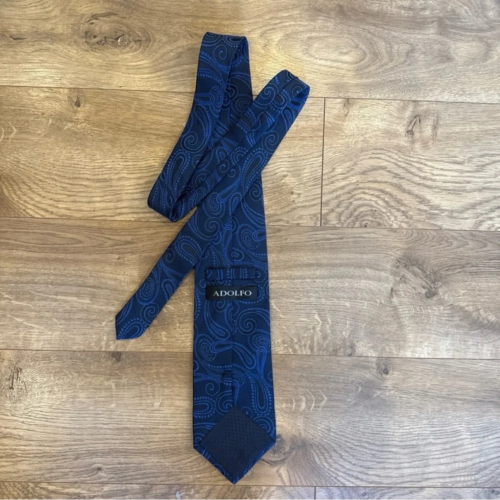 Adolfo Men's 100% Silk Paisley Necktie - Classic Black Blue Paisley Tie